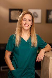 Dr Edina Szarkiszjan, dentist-specialist